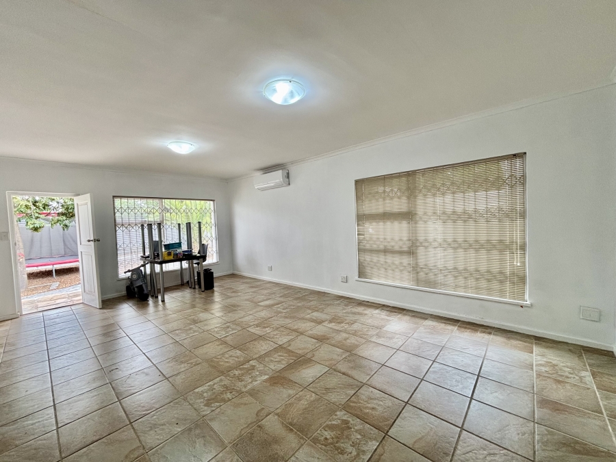 To Let commercial Property for Rent in Valmary Park Western Cape